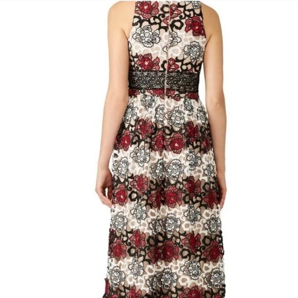 ML MONIQUE LHUILLIER Gardenia Lace Gown - Picture 2 of 7